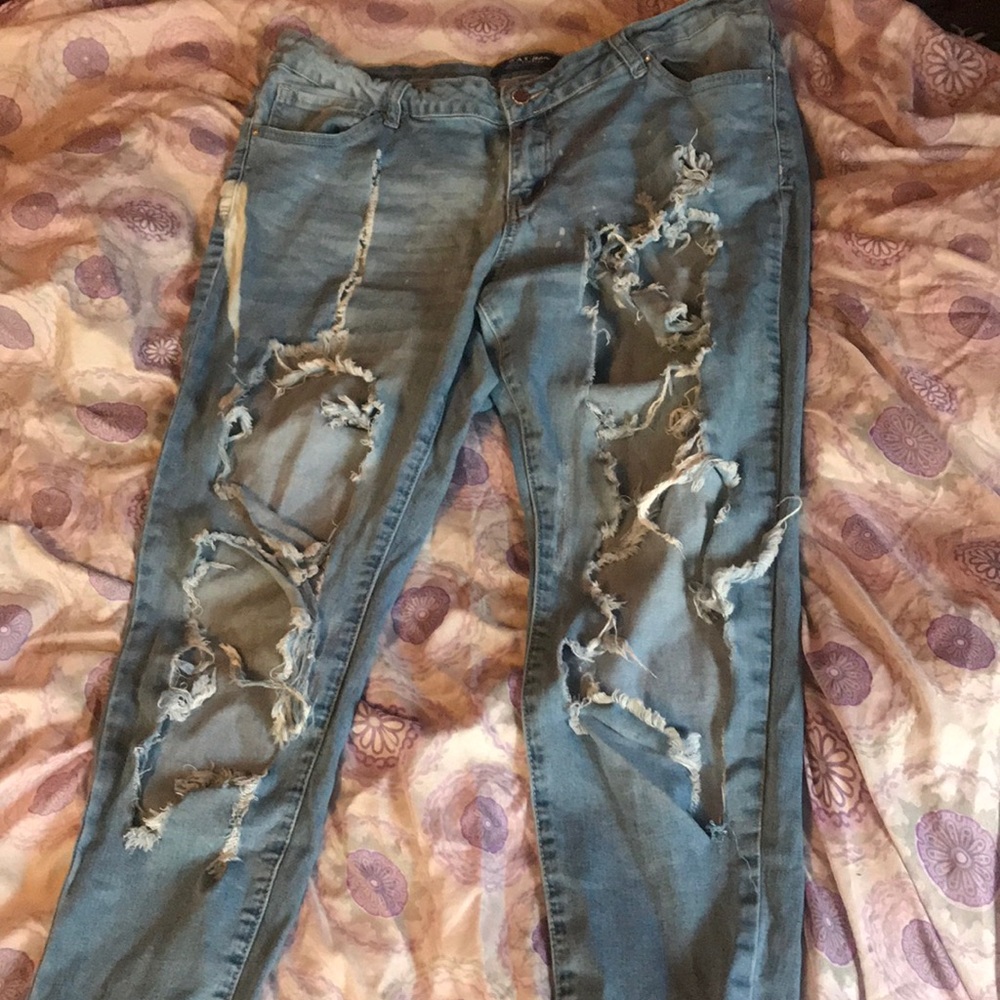 Very ripped jeans
